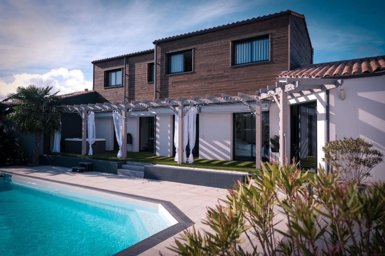 Saint-Laurent-de-la-Prée Suites By Aix Keys Avec Jacuzzi Privatif 5 Min Des Plages Fouras المظهر الخارجي الصورة