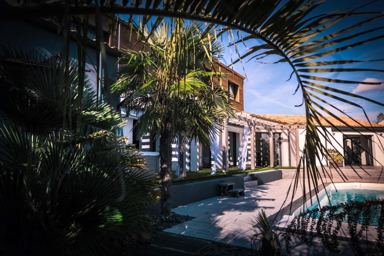 Saint-Laurent-de-la-Prée Suites By Aix Keys Avec Jacuzzi Privatif 5 Min Des Plages Fouras المظهر الخارجي الصورة