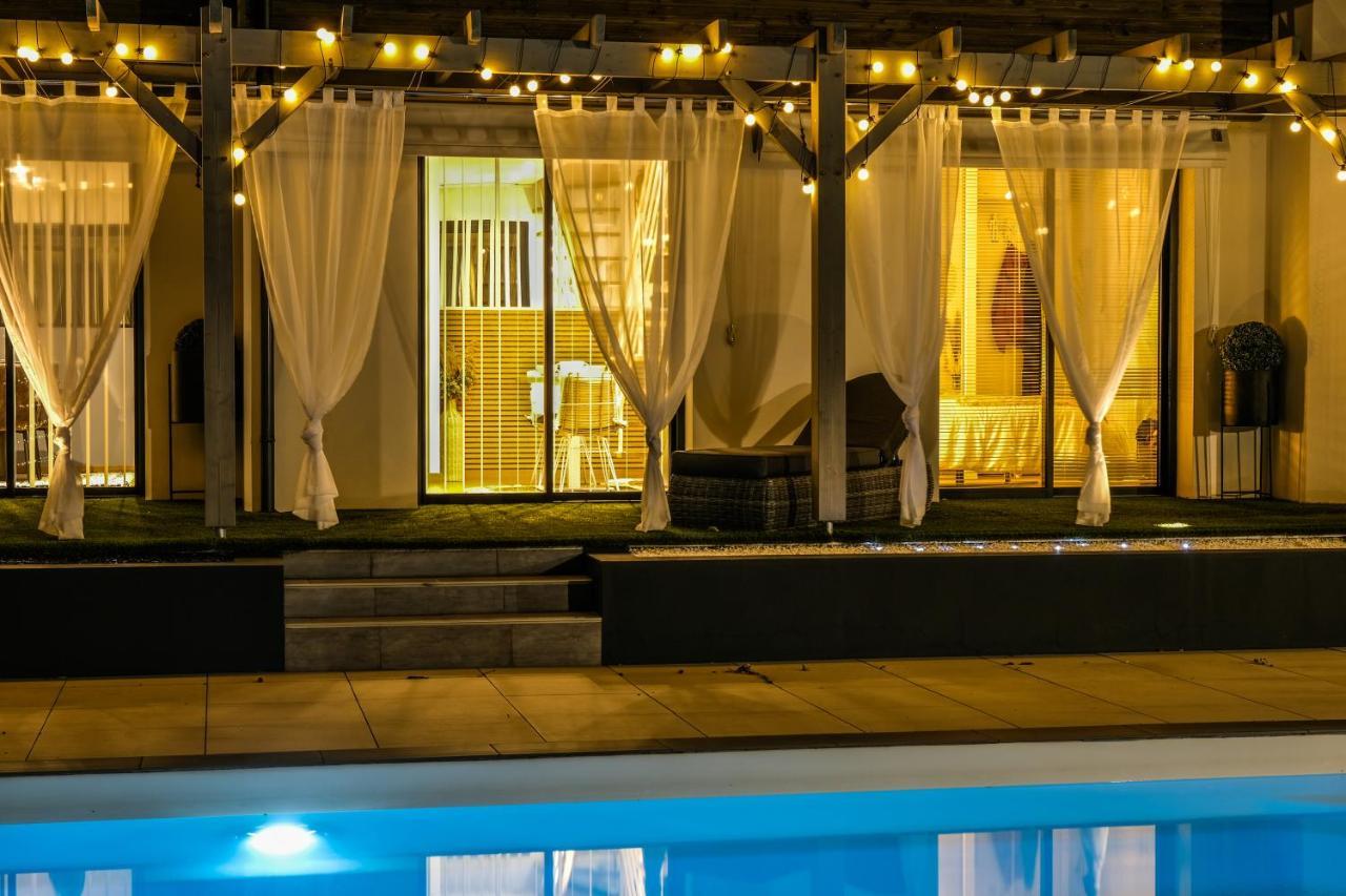 Saint-Laurent-de-la-Prée Suites By Aix Keys Avec Jacuzzi Privatif 5 Min Des Plages Fouras المظهر الخارجي الصورة