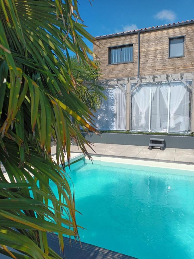 Saint-Laurent-de-la-Prée Suites By Aix Keys Avec Jacuzzi Privatif 5 Min Des Plages Fouras المظهر الخارجي الصورة