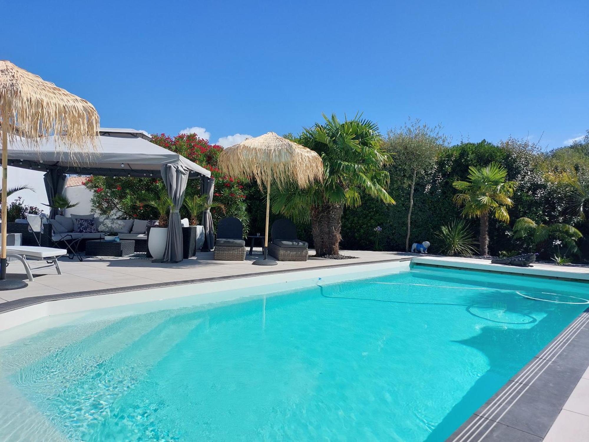 Saint-Laurent-de-la-Prée Suites By Aix Keys Avec Jacuzzi Privatif 5 Min Des Plages Fouras المظهر الخارجي الصورة