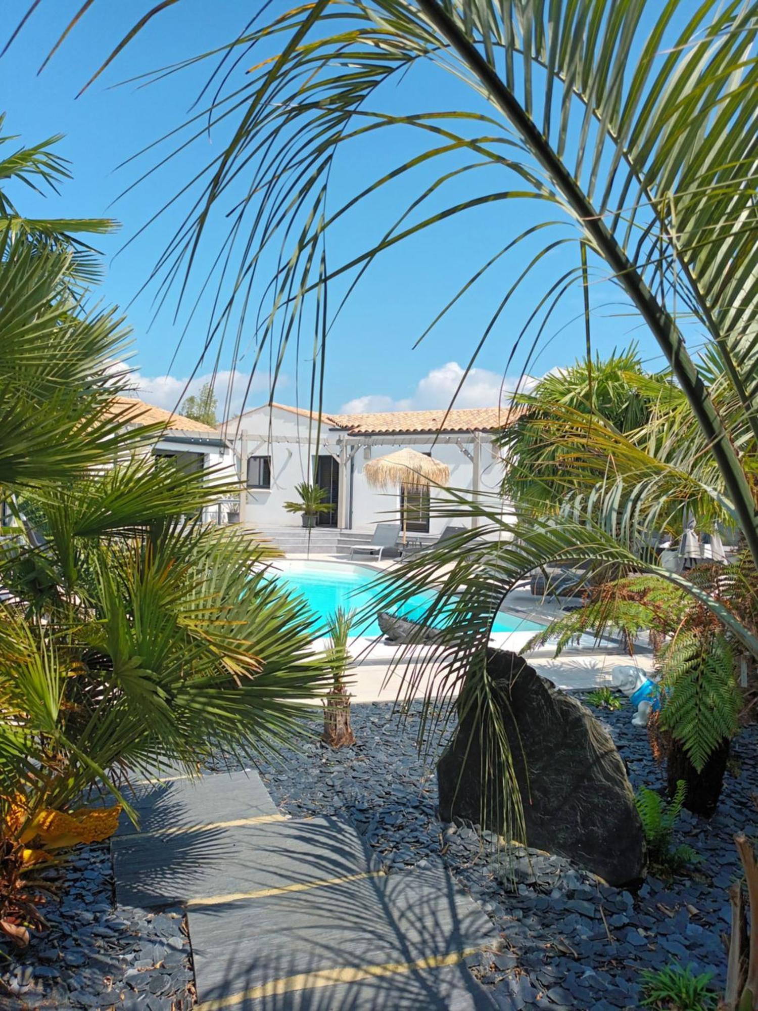 Saint-Laurent-de-la-Prée Suites By Aix Keys Avec Jacuzzi Privatif 5 Min Des Plages Fouras المظهر الخارجي الصورة